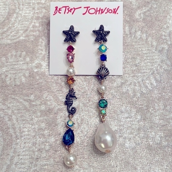 Brand New Betsey Johnson Mismatched Beach Seahorse Starfish Drop Earrings - Picture 1 of 10